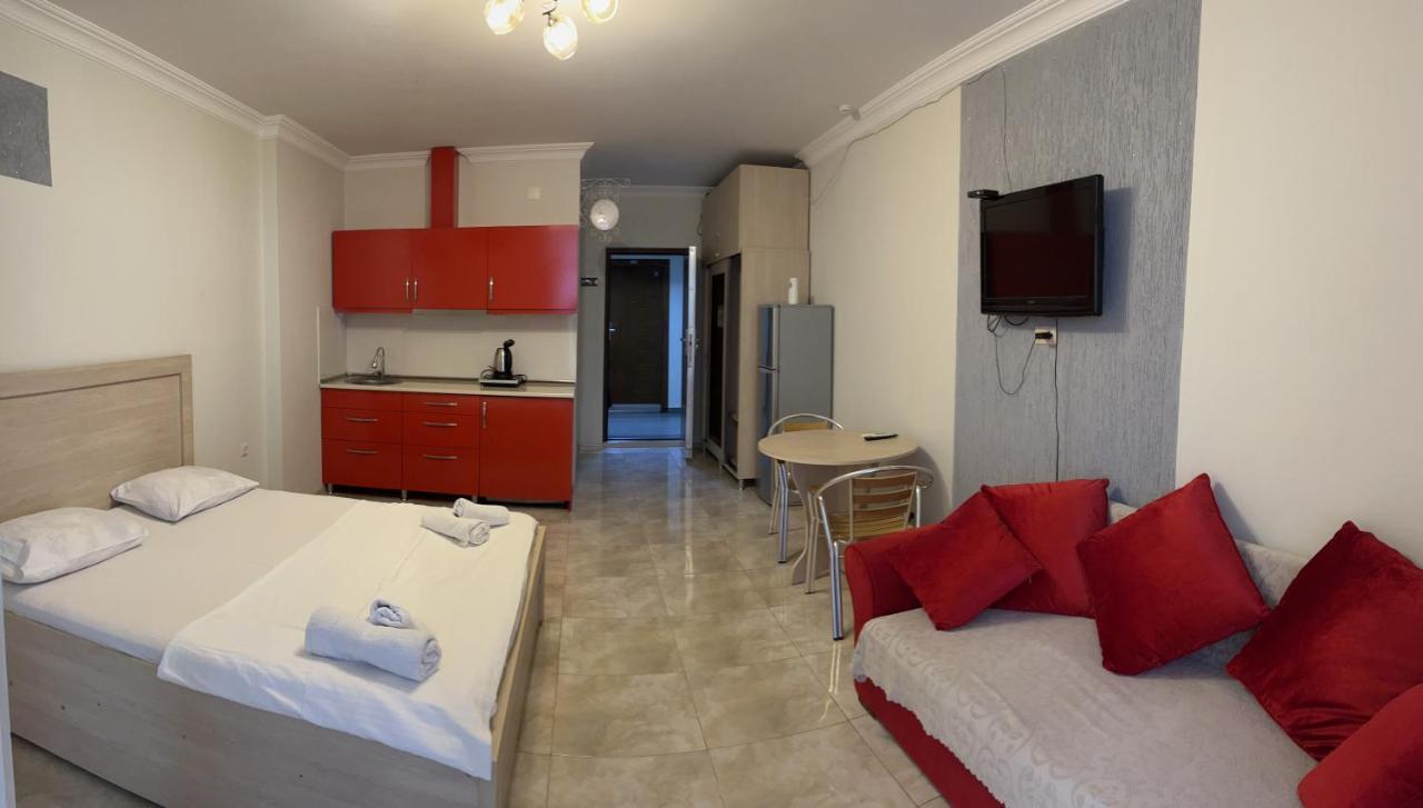 Orbi Apartamenti Batumi 15 B酒店 外观 照片